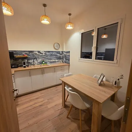 Apartman Vibes - Vasiliki Kosz