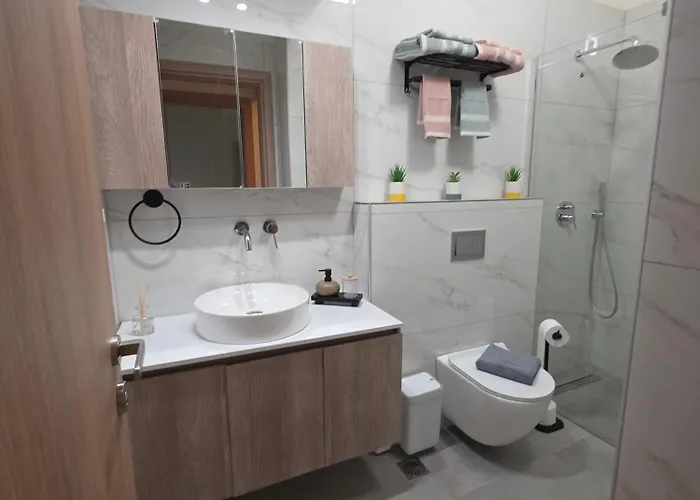 Vibes - Vasiliki * העיירה קוס